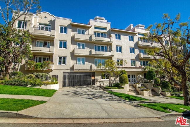 1650 Veteran Ave in Los Angeles, CA - Building Photo - Building Photo