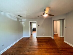 204 NW 18th St in Gainesville, FL - Building Photo - Building Photo