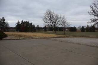 1973 E Old Hwy 40 in New Cambria, KS - Building Photo - Building Photo