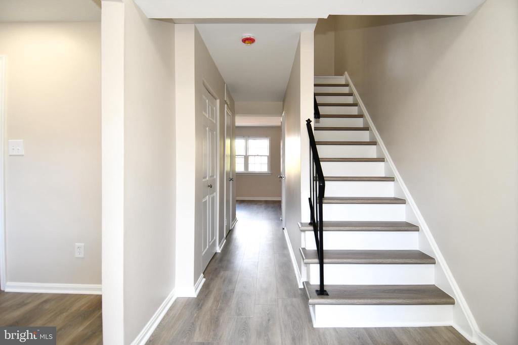 938 Park Ave in Herndon, VA - Building Photo