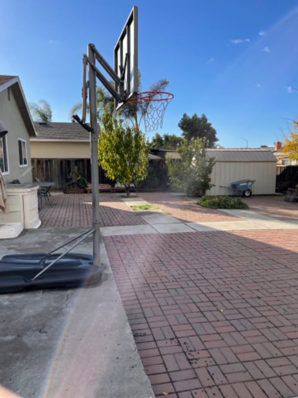 2715 Cunningham Ave in San Jose, CA - Foto de edificio - Building Photo