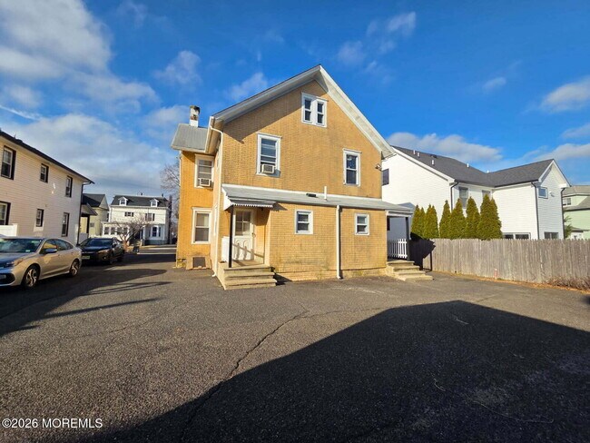 24 Rector Pl-Unit -24B in Red Bank, NJ - Building Photo - Building Photo