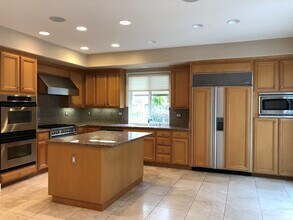 1725 Whispering Willow Pl in San Jose, CA - Building Photo - Building Photo