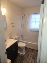 3843 Plantation Rd NE in Roanoke, VA - Foto de edificio - Building Photo