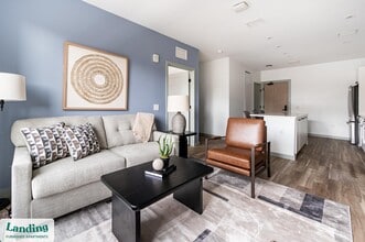 39 Railroad Ave in Haverhill, MA - Building Photo - Building Photo