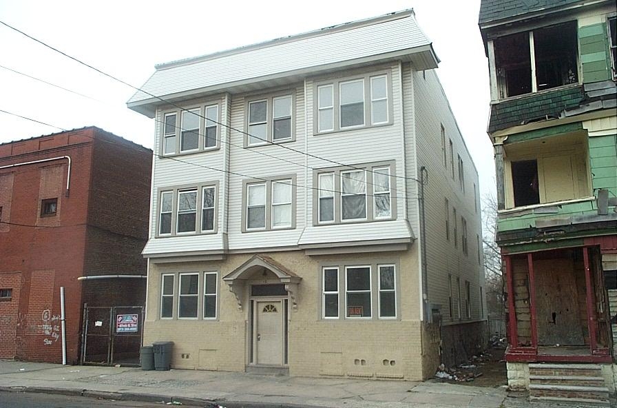 481 21st St in Irvington, NJ - Building Photo