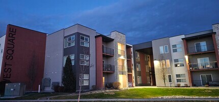 875 S Depot St, Unit 139A in Clearfield, UT - Foto de edificio - Building Photo