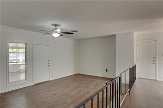 1500 Brandt Dr in Austin, TX - Building Photo - Building Photo