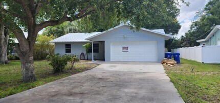1115 33rd Ave SW in Vero Beach, FL - Building Photo - Building Photo