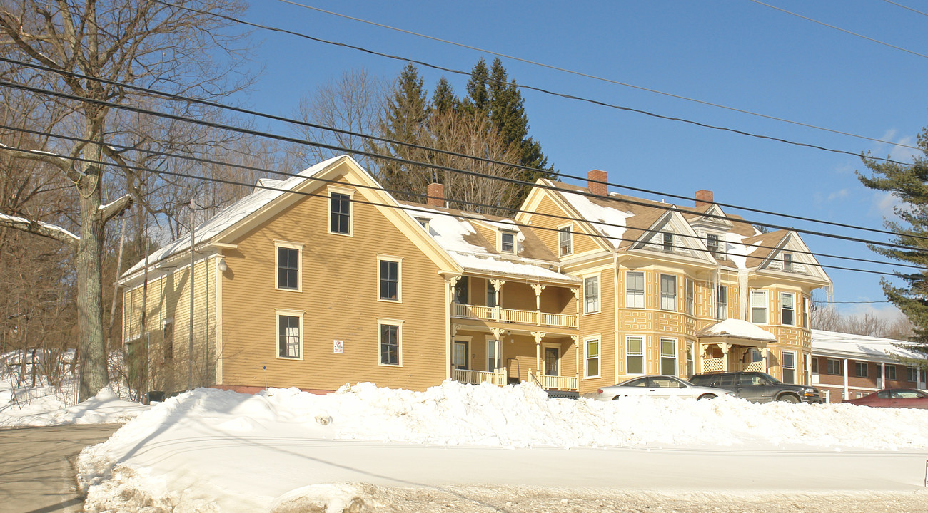 139 Main St in South Paris, ME - Building Photo