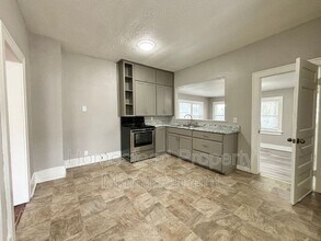 2118 NW 15th St in Oklahoma City, OK - Building Photo - Building Photo