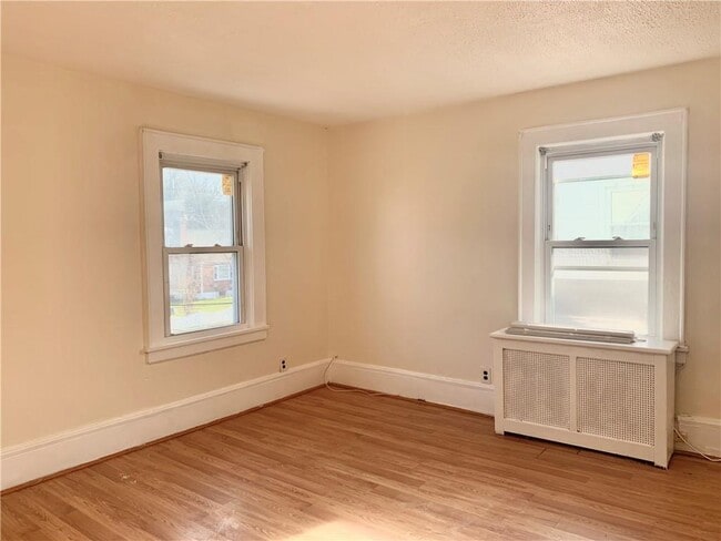 52 Longview Ave in White Plains, NY - Foto de edificio - Building Photo