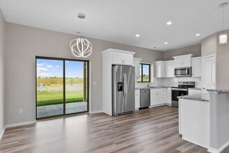 7002 Serpentine Dr in Lincoln, NE - Building Photo - Building Photo