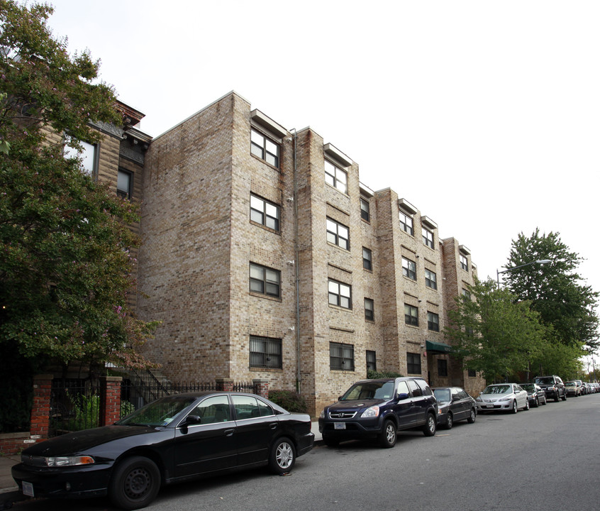 1429 Girard St NW in Washington, DC - Building Photo