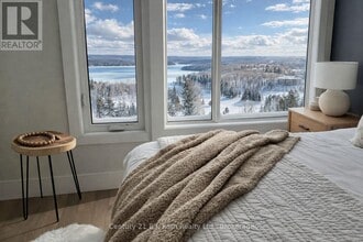 11 Tree Tops Ln in Huntsville, ON - Building Photo - Building Photo