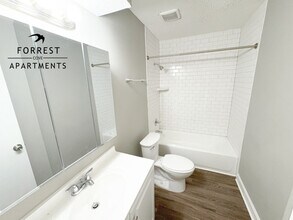 Forrest Cove in Memphis, TN - Building Photo - Building Photo