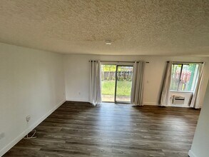 95-1042-1042 Kuauli St in Mililani, HI - Building Photo - Building Photo