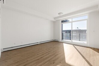 55 Lucas Way NW in Calgary, AB - Building Photo - Building Photo