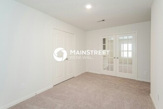 21079 Titian Rd in Magnolia, TX - Foto de edificio - Building Photo