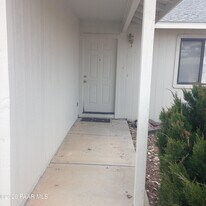 6144 N Rockland Dr in Prescott Valley, AZ - Building Photo