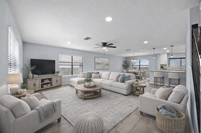 property at 2928 Donnell Dr