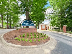 Hidden Lake in Fayetteville, NC - Building Photo