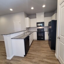 104 Peruna Dr in Marble Falls, TX - Building Photo - Building Photo