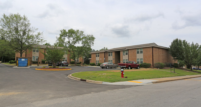 Willow Run Apartments in Columbia, SC - Building Photo - Building Photo