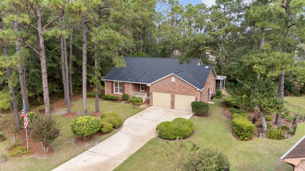 5403 Miramar Ct in New Bern, NC - Building Photo