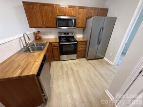 7021 Sunman Rd in Charlotte, NC - Building Photo - Building Photo