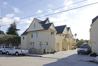 Clay Residences in Santa Cruz, CA - Building Photo - Building Photo