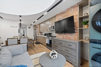 115 Franklin St, Unit SI FL2-ID1470322P in Jersey City, NJ - Building Photo - Building Photo