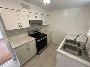 6917 N Lynn Ave in Tampa, FL - Building Photo - Building Photo