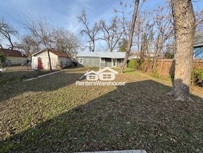 615 Delmar St in San Antonio, TX - Foto de edificio - Building Photo