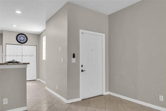 4137 Briar Ln in Weston, FL - Building Photo - Building Photo