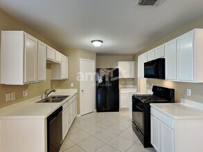 8915 Chisholm Wood Ln in Houston, TX - Building Photo - Building Photo