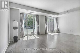 7608 Yonge St in Vaughan, ON - Building Photo - Building Photo