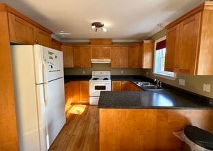 32 Margaret''s Pl in St John's, NL - Building Photo - Building Photo