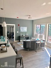 22 Center St in Metuchen, NJ - Building Photo - Building Photo