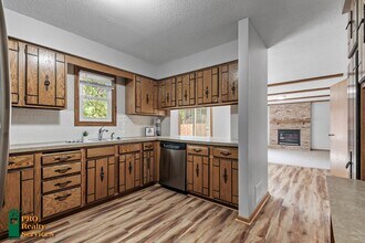 13612 Upton Ave S in Burnsville, MN - Building Photo - Building Photo