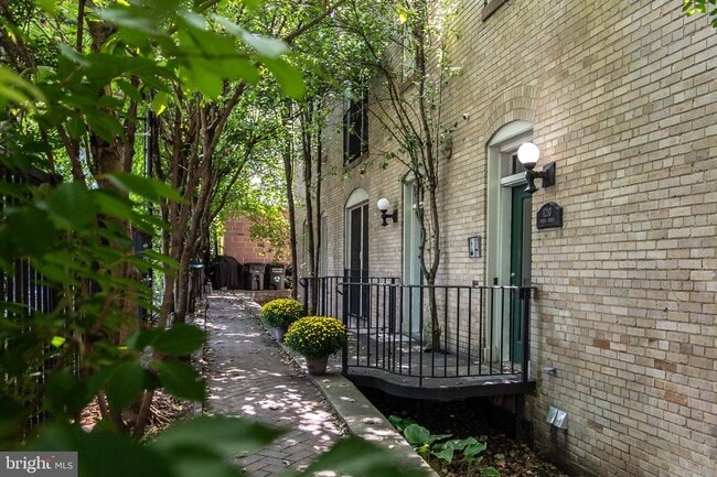 property at 1210 Queen St