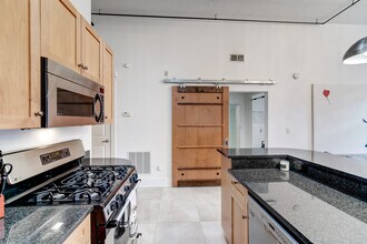 2328 Champlain St NW, Unit 413 in Washington, DC - Building Photo - Building Photo
