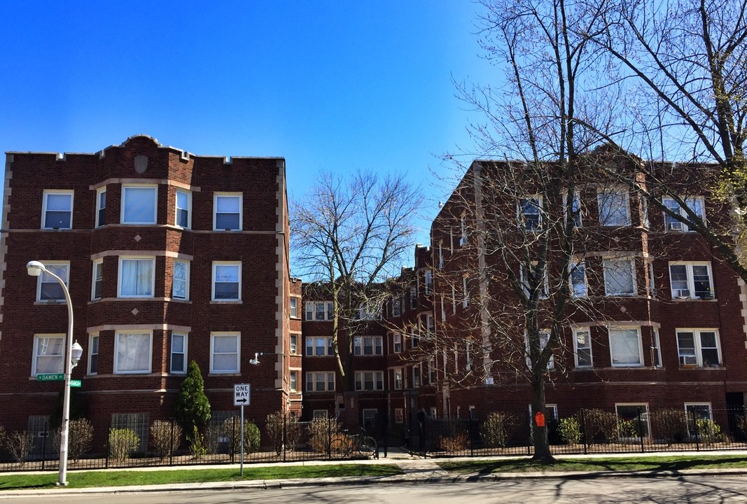 The Damen Fargo in Chicago, IL - Building Photo