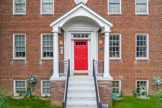 4700 Upton St NW in Washington, DC - Building Photo - Building Photo