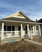 2300 Spruce St in Terre Haute, IN - Building Photo