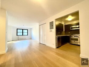 East 39th Street in New York, NY - Building Photo - Building Photo