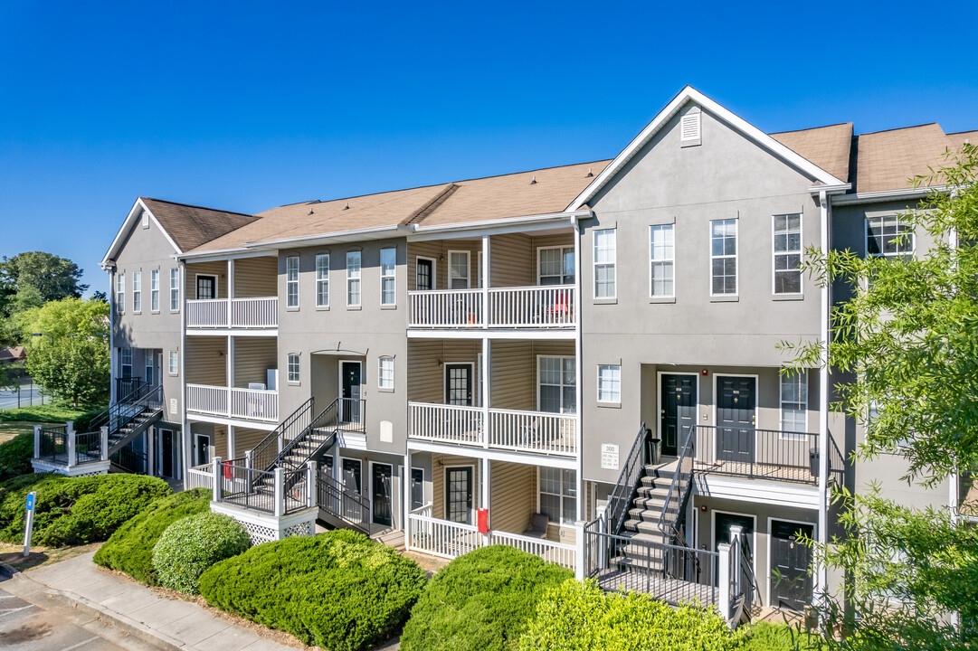 Eastwood Village in Stockbridge, GA - Building Photo