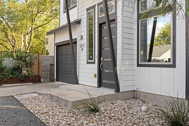 5007 Delores Ave in Austin, TX - Building Photo - Building Photo