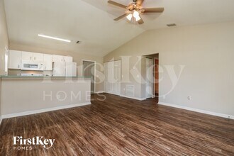 2711 80th Ave E in Ellenton, FL - Foto de edificio - Building Photo