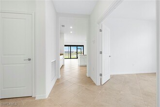 14640 Palamos Cir in Ft. Myers, FL - Foto de edificio - Building Photo